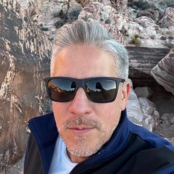 Meet your Posher, Daniel - Picture 1 of 1